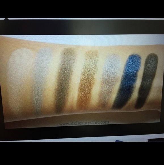 Lorac skinny eyeshadow navy palette RETIRED - Picture 2 of 3